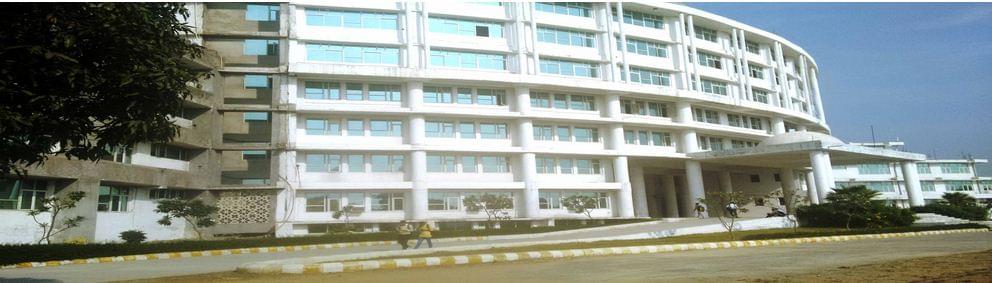 Shri Venkateshwara University Amroha Academic Building photo 2